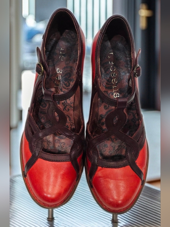 Neosens Shoes - 662 Neosens Spain Tricolor Leather T-Strap Mary Jane Heels - 37 (US 6.5)